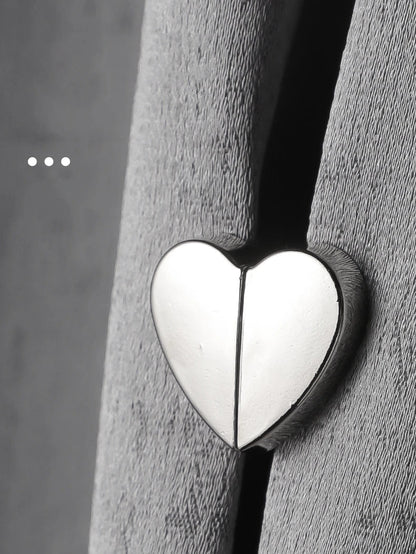 10-Pack Heart-Shaped Curtain Clips 💕 – Magnetic Decorative Tiebacks
