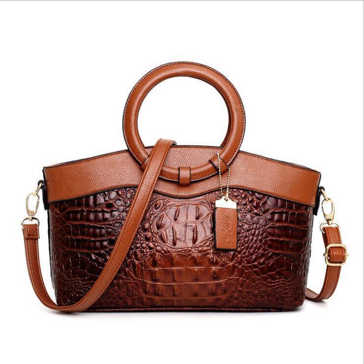 Heritage Embossed Leather Bag – Refined Old-World Charm ✨