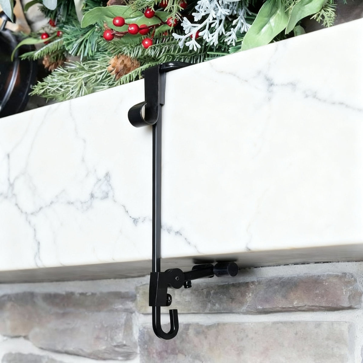 🎄 Christmas Mantel Hangers – Stocking & Garland Display Hooks