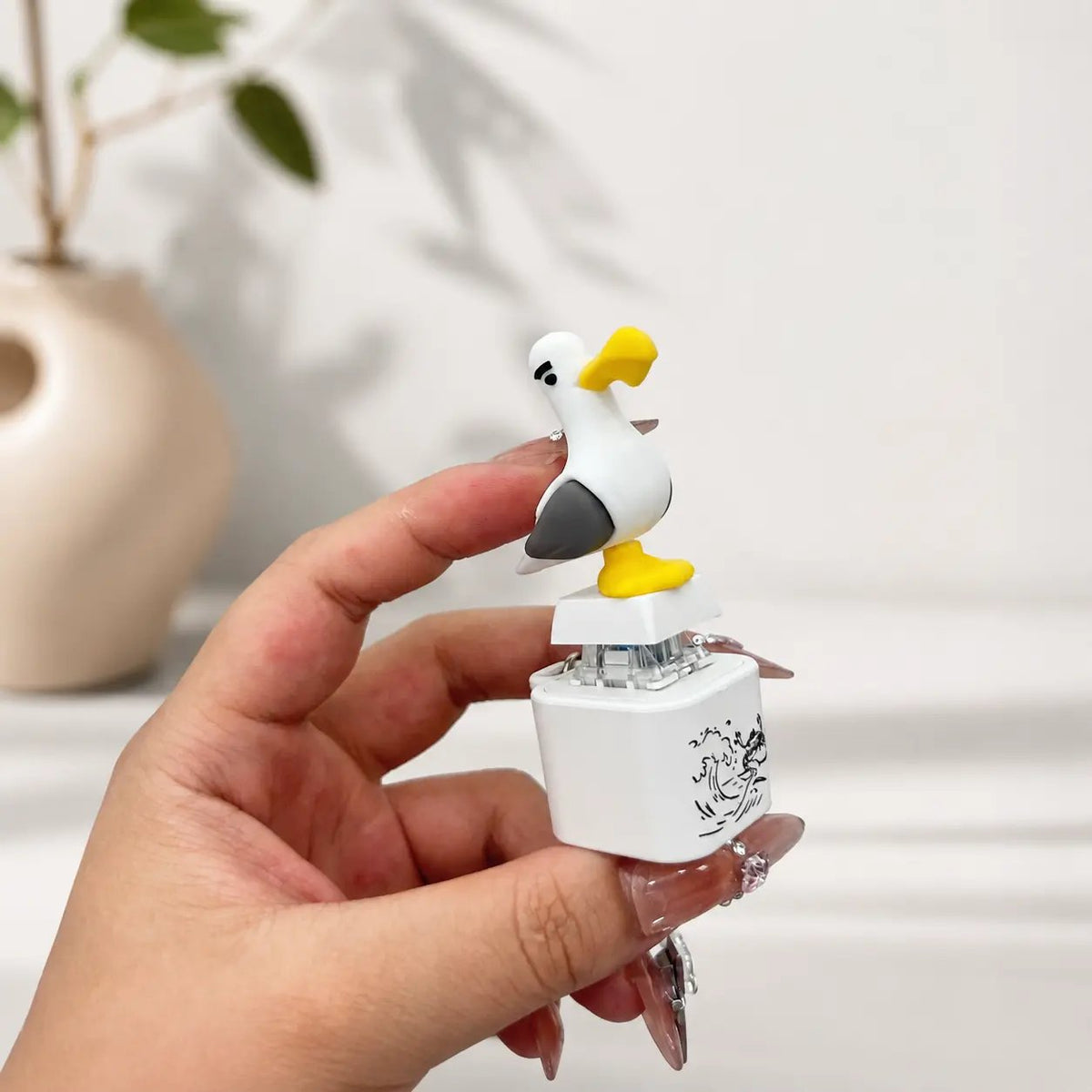 Seagull “MINE!” Button Keychain 😆 – Real Sound & LED Light