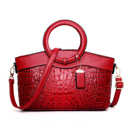 Heritage Embossed Leather Bag – Refined Old-World Charm ✨