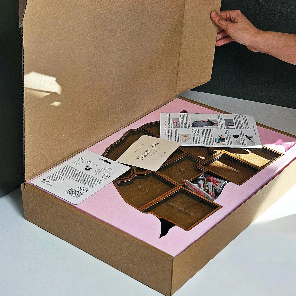 🎉🎁 Personalized USA Travel Memory Map – Collect & Display Your Travel Keepsakes