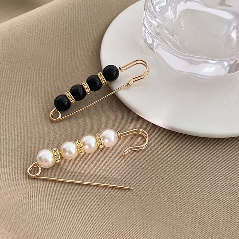 ✨ Pearl & Rhinestone Safety Pin Brooch – Elegant Decorative Fashion Accessory