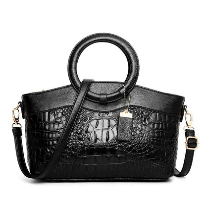 Heritage Embossed Leather Bag – Refined Old-World Charm ✨