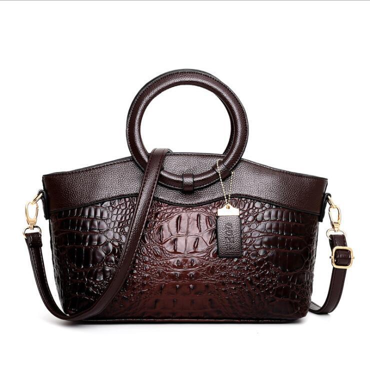 Heritage Embossed Leather Bag – Refined Old-World Charm ✨