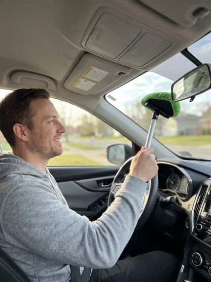 🚗 Extendable Windshield Cleaner – 180° Rotating Head & 4 Washable Pads