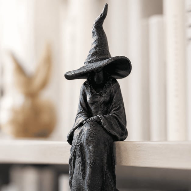 🔥Last Day 50% OFF - 🧙‍♀️🖤Mysterious Perched Bookshelf Figurine