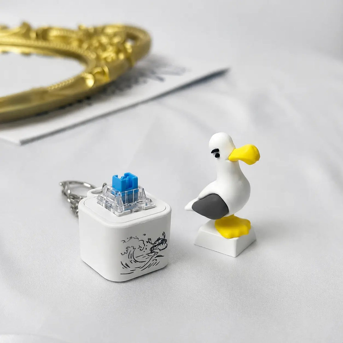 Seagull “MINE!” Button Keychain 😆 – Real Sound & LED Light