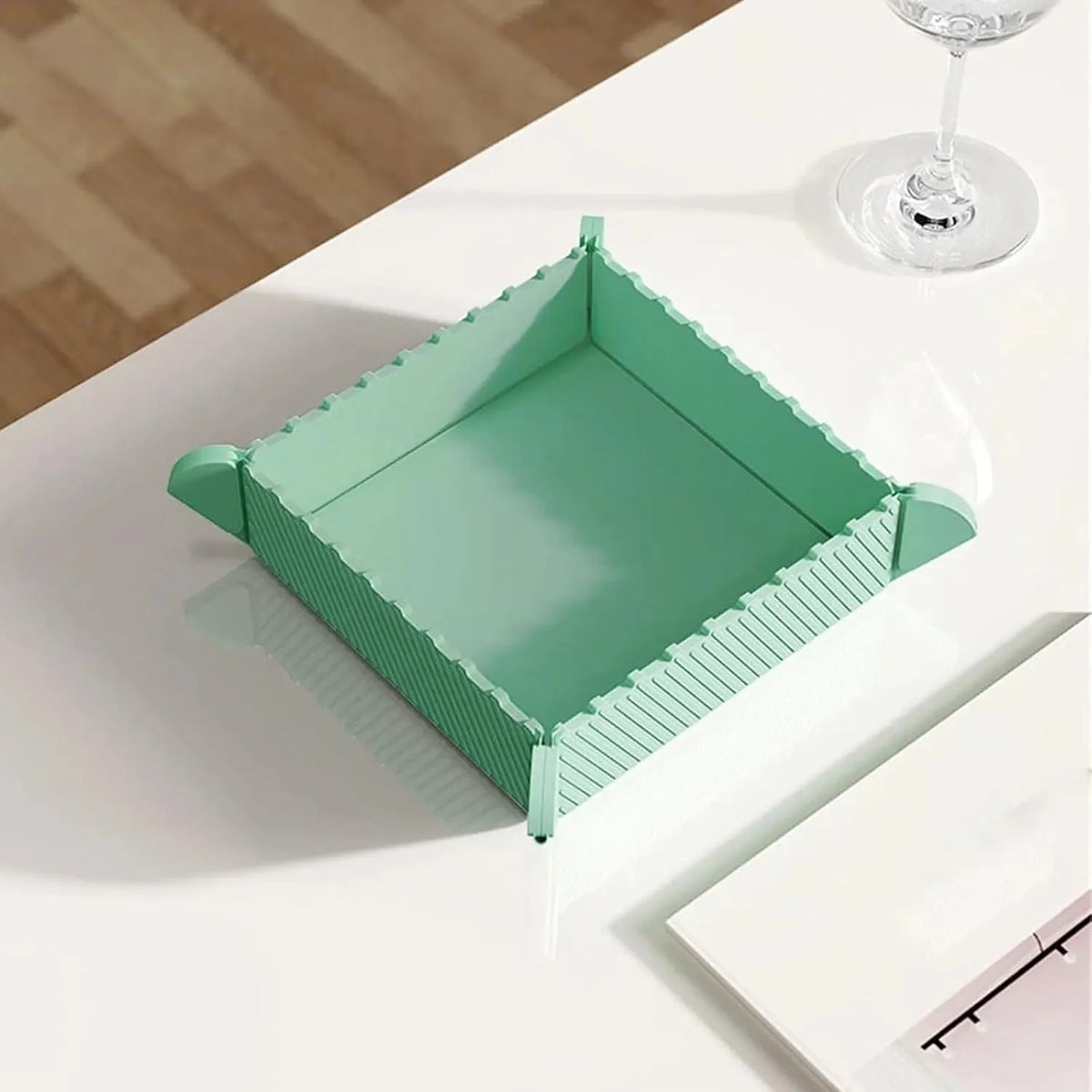 2 in 1 Foldable Magnetic Silicone Trivet & Serving Tray, Food Grade Heat Resistant Non-Slip Collapsible Mat for Kitchen, RV, Camping, Picnic