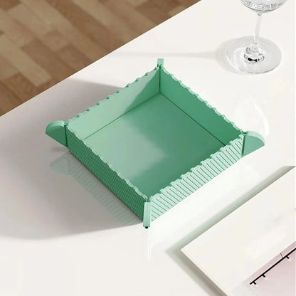 2 in 1 Foldable Magnetic Silicone Trivet & Serving Tray, Food Grade Heat Resistant Non-Slip Collapsible Mat for Kitchen, RV, Camping, Picnic