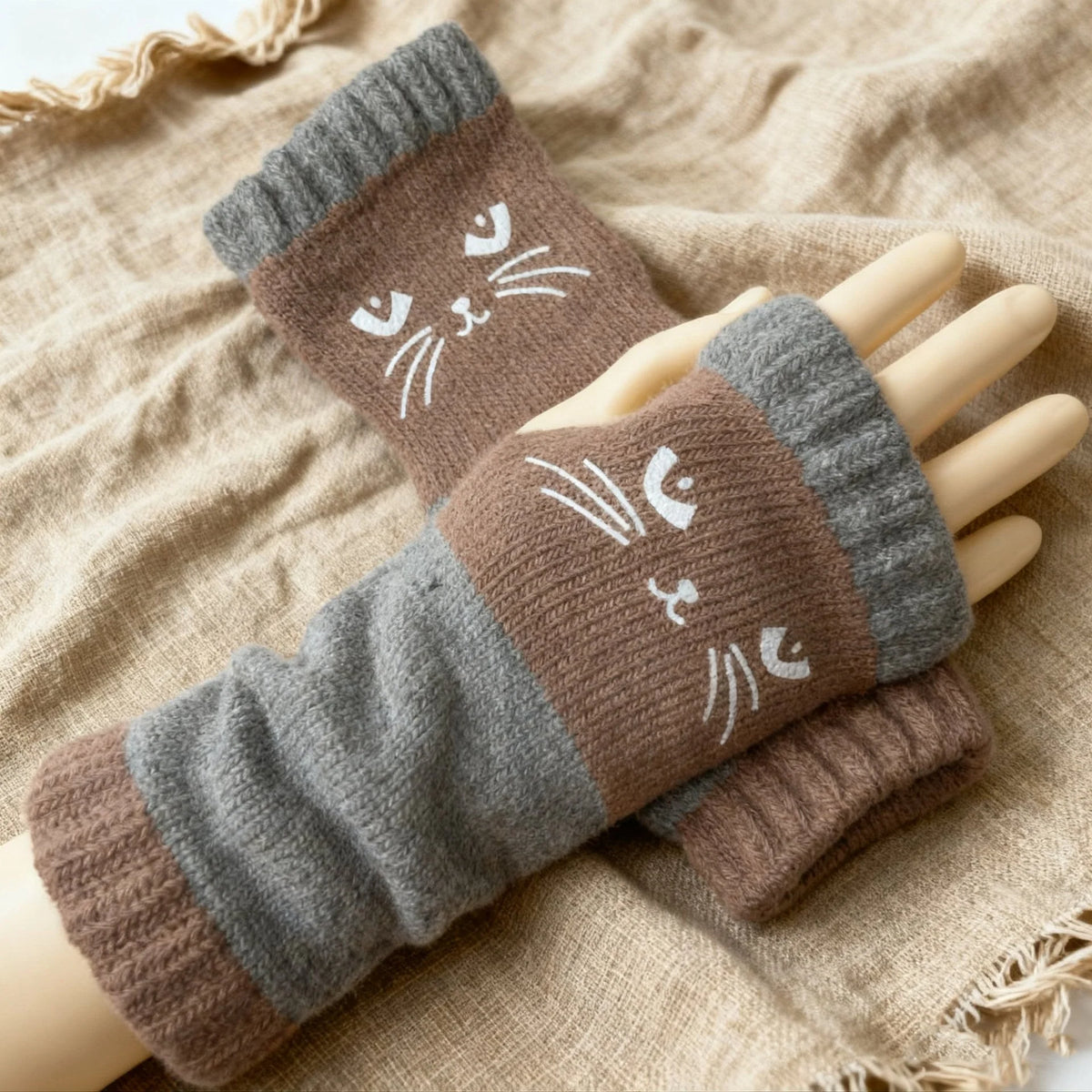 Cozy Cat Embroidered Fingerless Gloves 🐱 – Cute Winter Knitwear