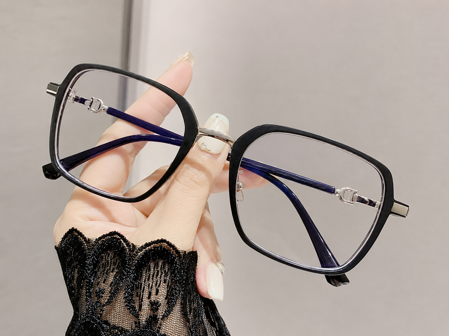 ✨BUY 2 FREE 2 ✨ Auto-Adjusting HD Reading Glasses