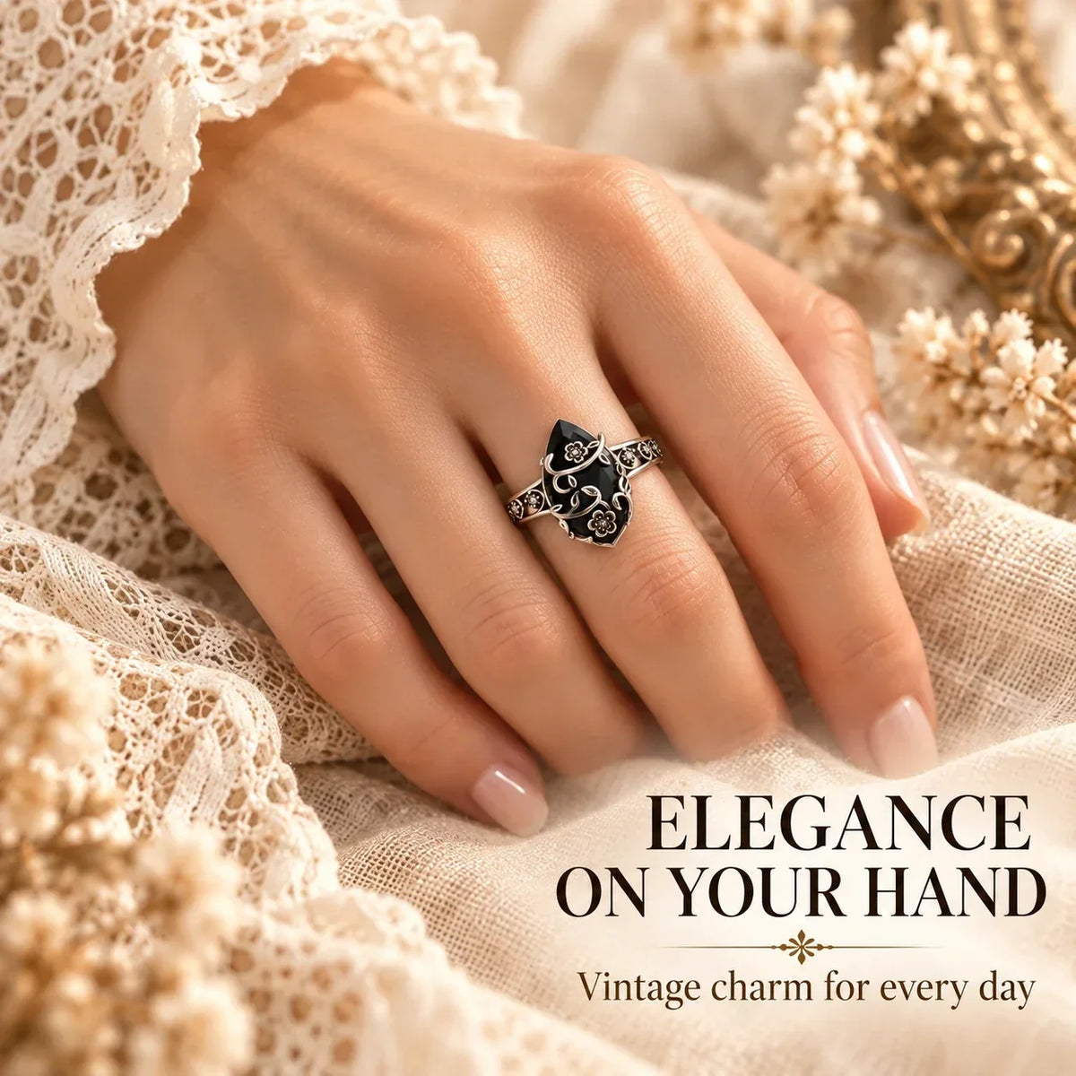 🖤🌹 Vintage Floral Black Stone Ring – Dark Romance, Timeless Style