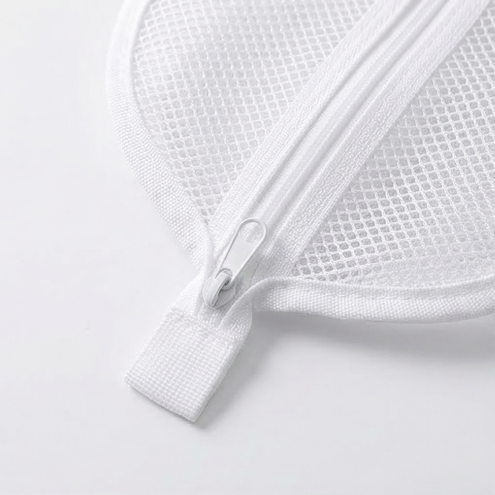 Self-Standing Travel Toiletry Pouch – Compact Organizer for Travel & Daily Essentials