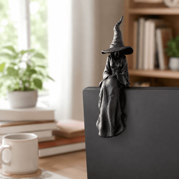 🔥Last Day 50% OFF - 🧙‍♀️🖤Mysterious Perched Bookshelf Figurine