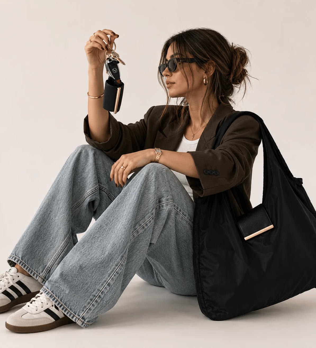🖤 Varelli Convertible Vegan Leather Tote with Detachable Charm – Black