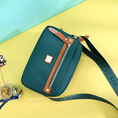 ❤️ Lightweight Red Nylon Crossbody Bag with Adjustable Strap