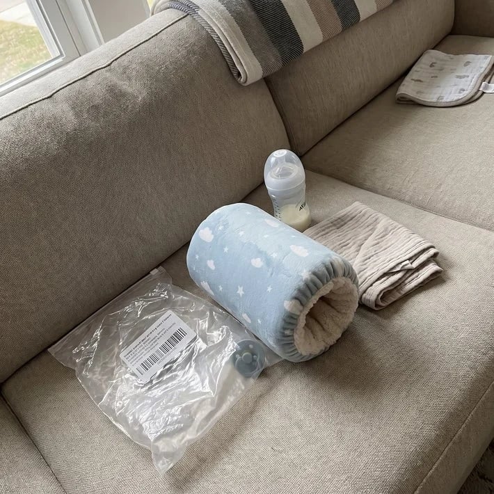 Plush Arm Nursing Pillow 🍼 – Soft Forearm Support for Feeding