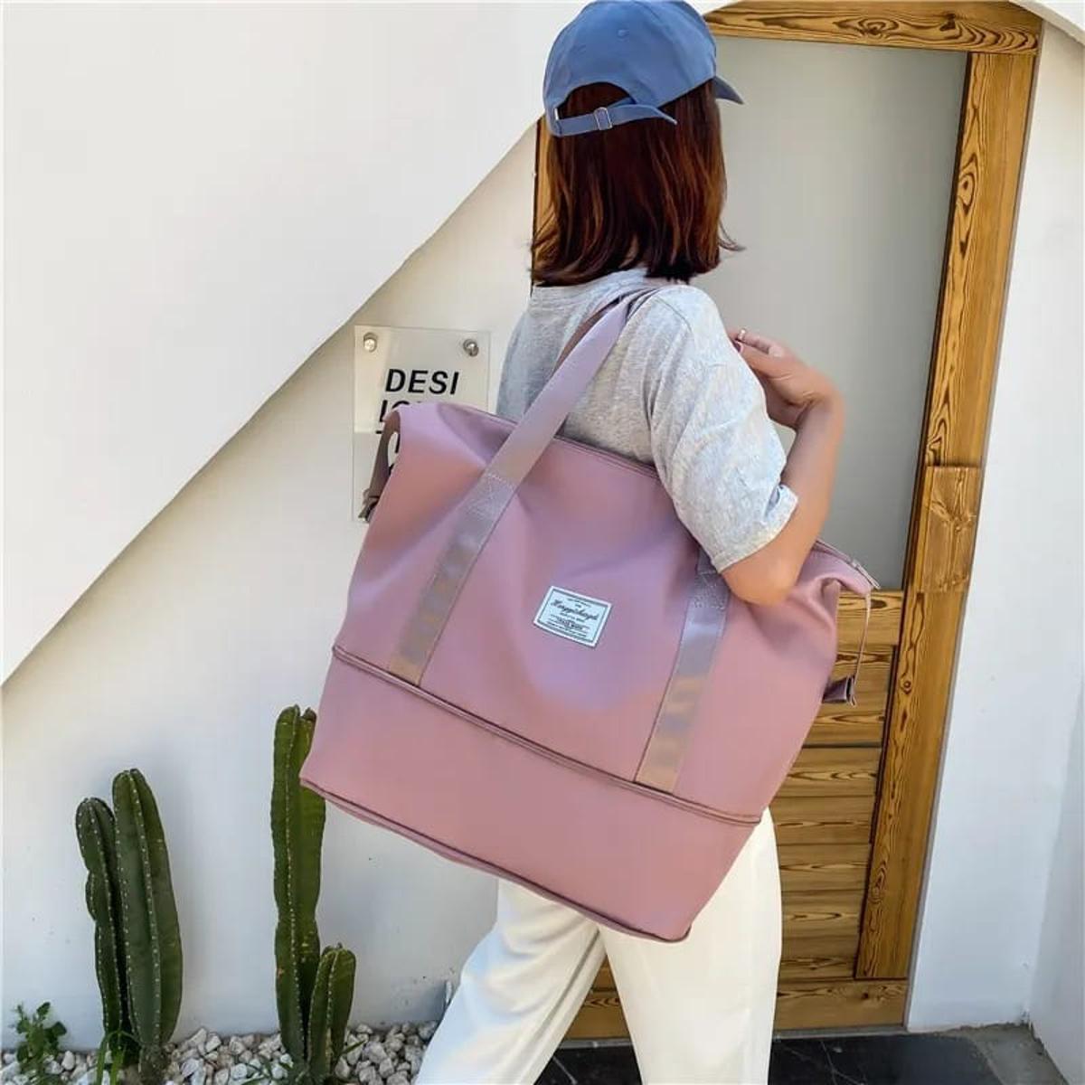 🧳 Expandable Travel Duffel Bag – Extra Room for Every Trip