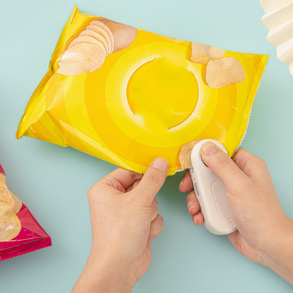 ✨ Rechargeable Cordless Mini Bag Sealer with Magnetic Back – Compact Food Freshness Saver for Home, Travel & Gifting 🎁