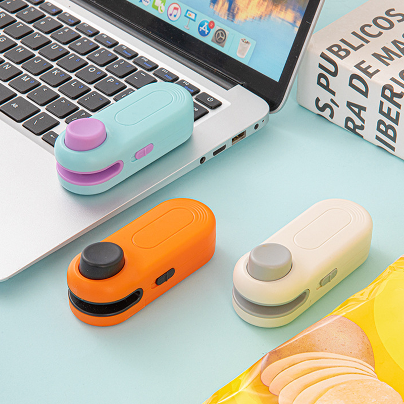 ✨ Rechargeable Cordless Mini Bag Sealer with Magnetic Back – Compact Food Freshness Saver for Home, Travel & Gifting 🎁